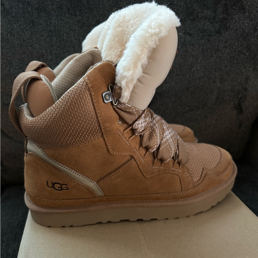 Like new, UGG Highmel boots size 11